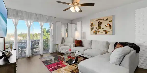 490 Fourth Ave