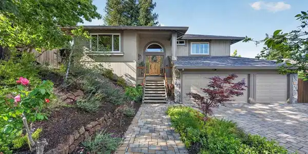 103 Bramblewood Ln