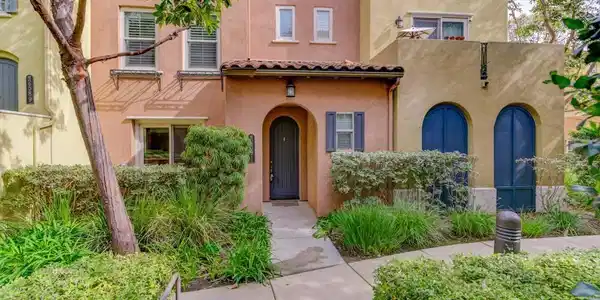 2591 Escala Circle