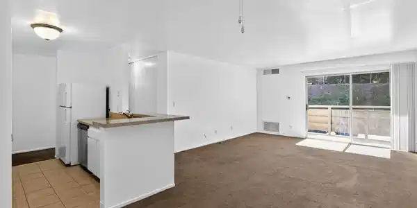 1621 S Hotel Circle