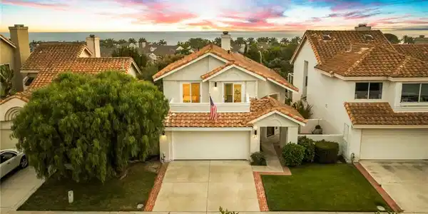 27 Palm Beach Court