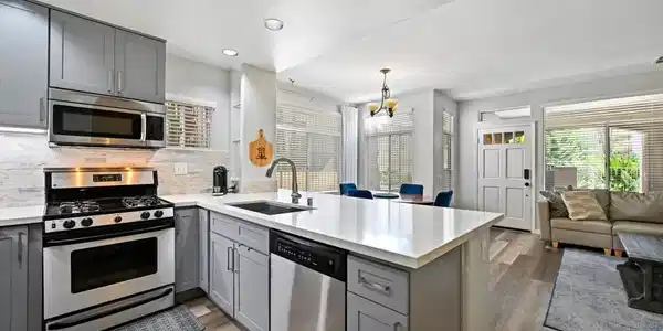 12620 Carmel Country Rd
