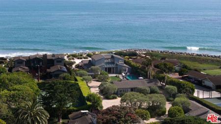 4217 Avenue Del Mar