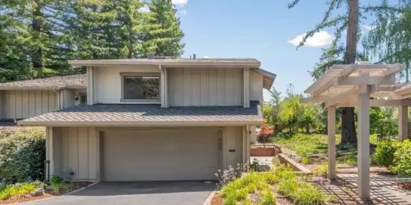 700 Sand Hill Circle