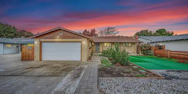 1016 San Carlos Dr