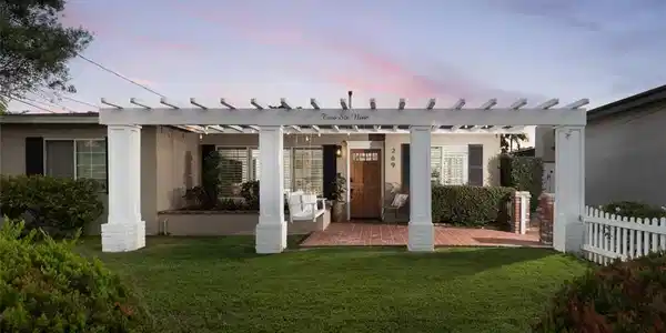 269 Cecil Place
