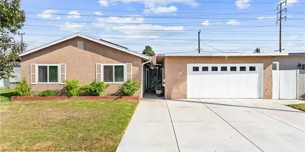 16582 Lucia Lane