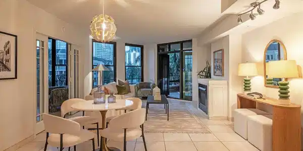 500 W Harbor Drive