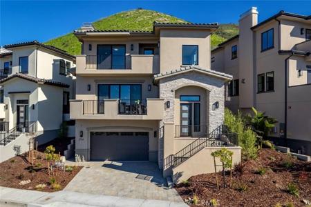 2734 Barcelona Street