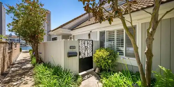 3762 Montego