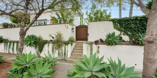 209 W Constance Avenue