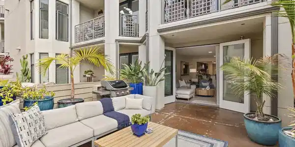 5410 La Jolla Blvd