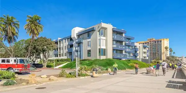 350 Paseo De Playa