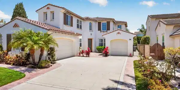2096 Mission Hills Drive