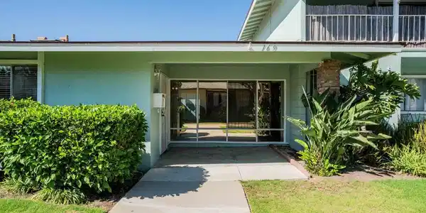 169 W Alta Green