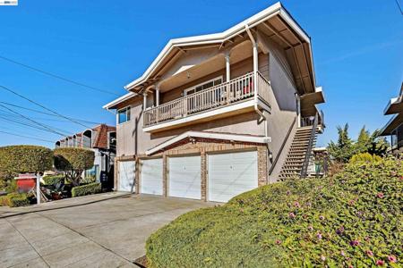 1120 Hollywood Ave