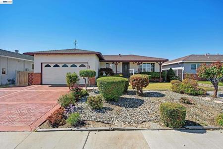 1504 Yosemite Dr
