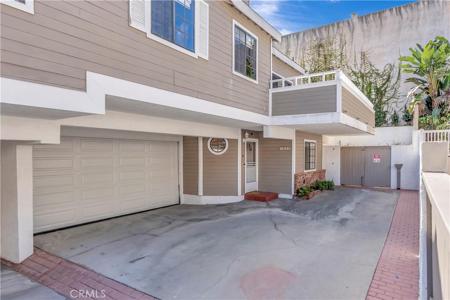 1924 Mathews Avenue