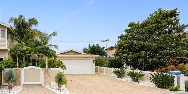 34595 Calle Portola