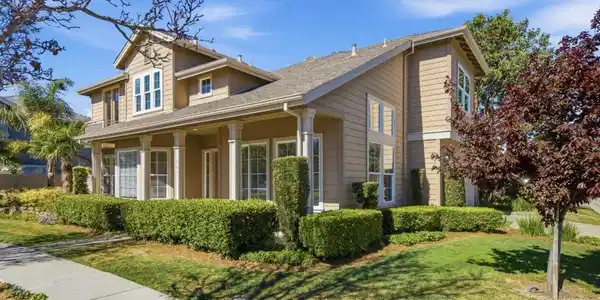 703 Lacewing Lane