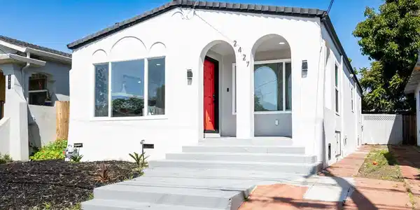 2427 67Th Ave
