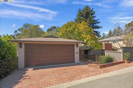 21 Tyson Cir