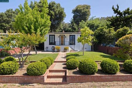 6366 Sunnymere Ave