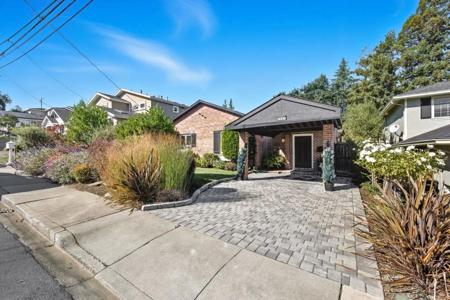 2662 Thornhill Drive