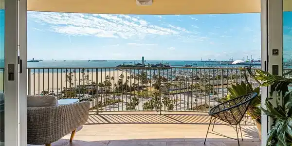700 E Ocean