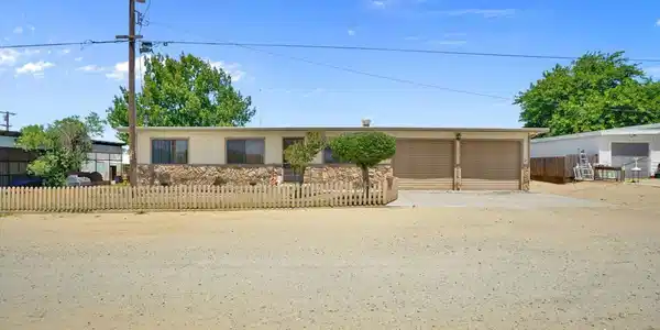 944 Sherman Ln
