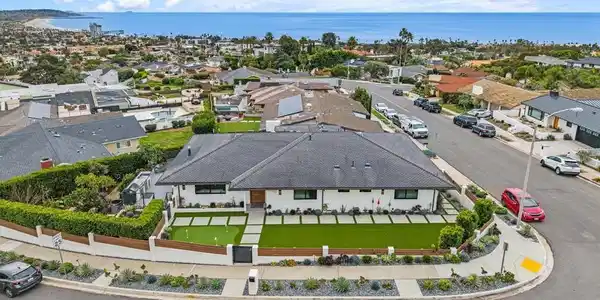 5560 Moonlight Lane