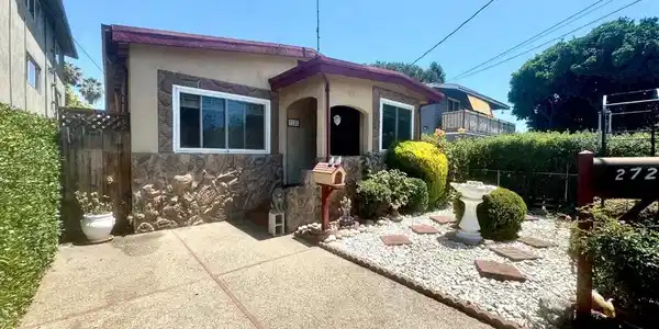 2727 Blenheim Avenue
