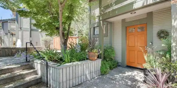 1331 Alma Street