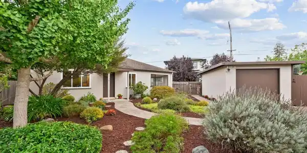 3136 Genevieve Court