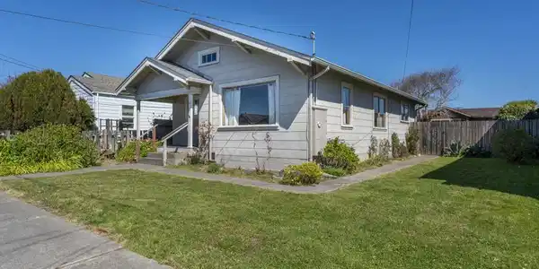 112 Morrow Street