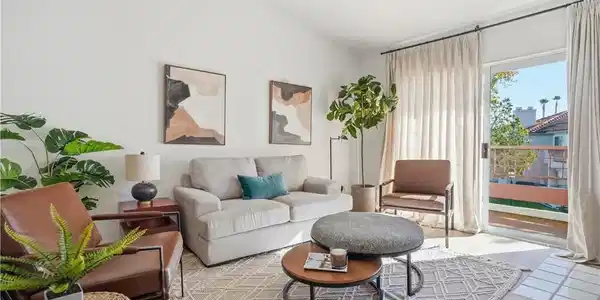 405 Ribbon Beach