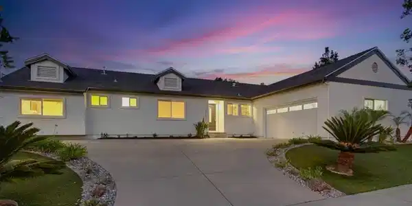 2367 Salisbury Dr