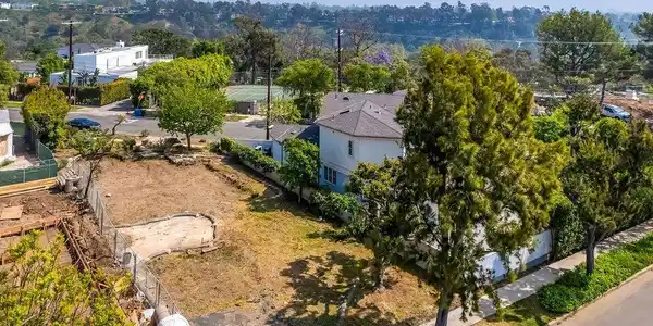 865 Chautauqua Boulevard