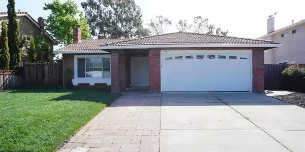 5064 Anaheim Loop