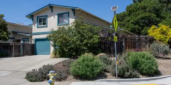 5489 Soquel Drive