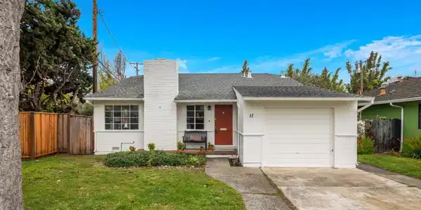 11 Tulip Lane