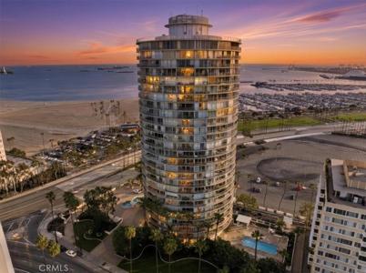700 E Ocean