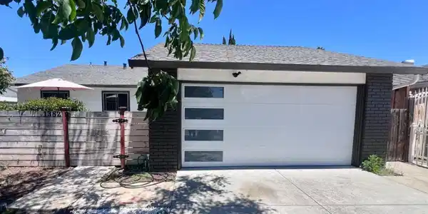 1382 N Capitol Avenue