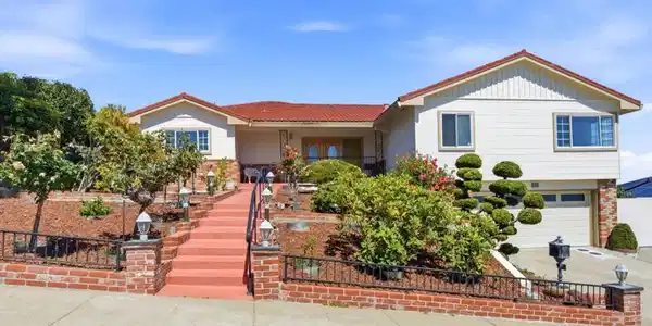 1284 Encina Drive