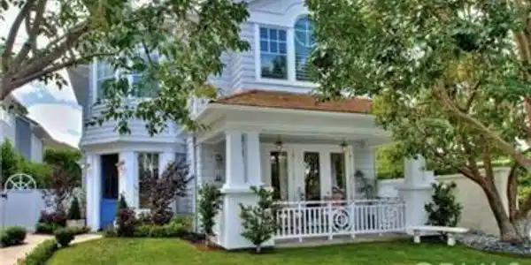23 Edgewood