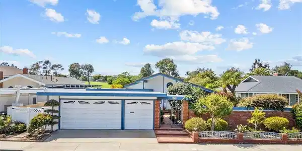 19701 Quiet Bay