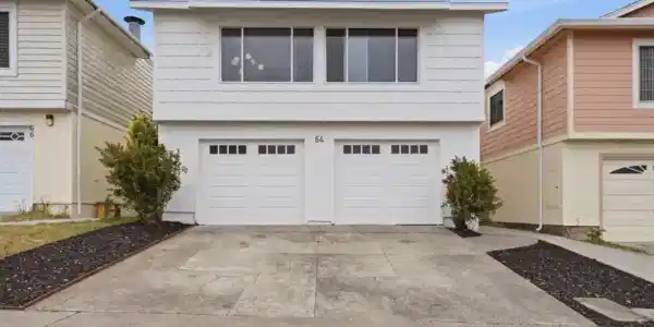 64 Lycett Circle