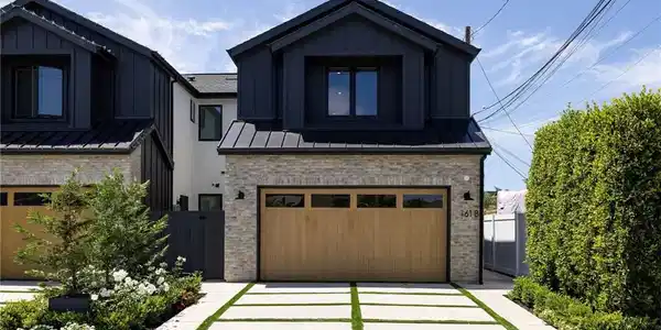 161 Cecil #B Place