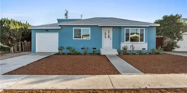 5324 W 121st
