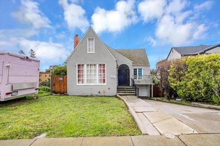 8245 Golf Links Road